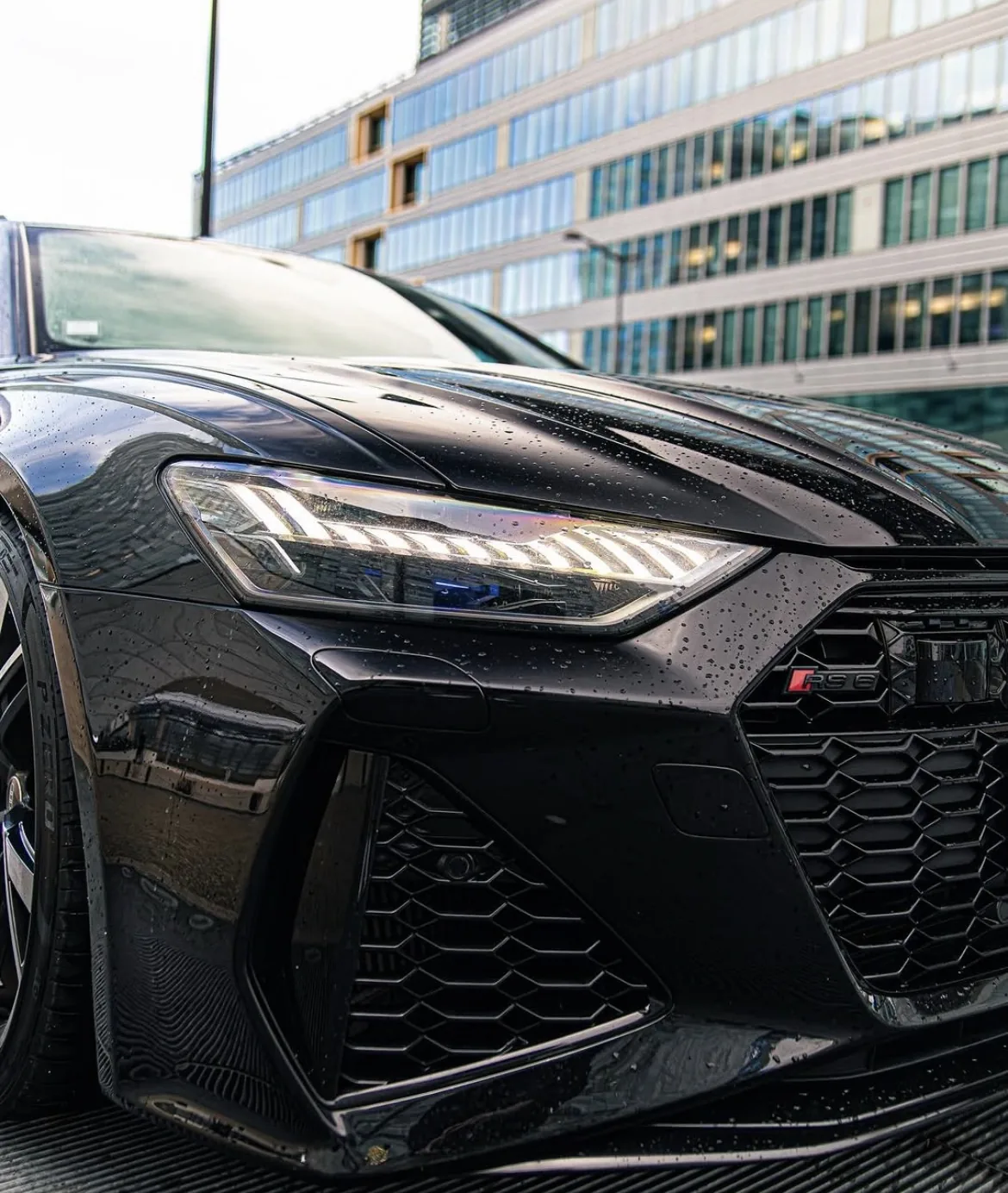 Audi RS6 Avant 2025 — Vue 2