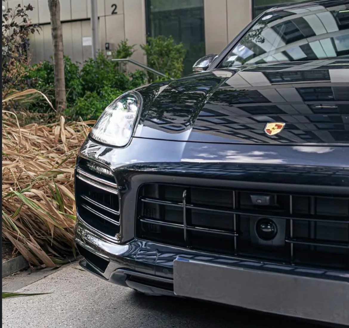 Cayenne Turbo S E-Hybrid — Vue 3