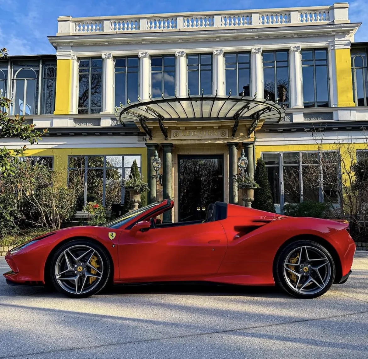 Ferrari F8 Spider — Vue 2